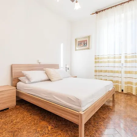 La Casa Di Cristina, * Levanto